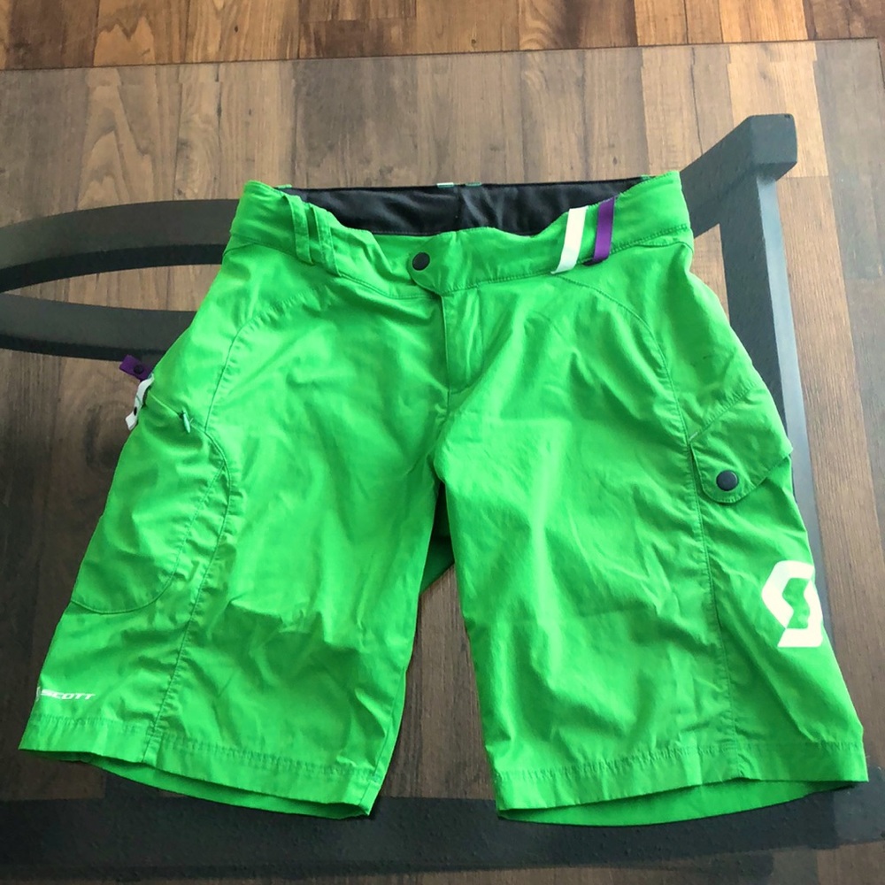 Bright green, size 2, Scott biking shorts
